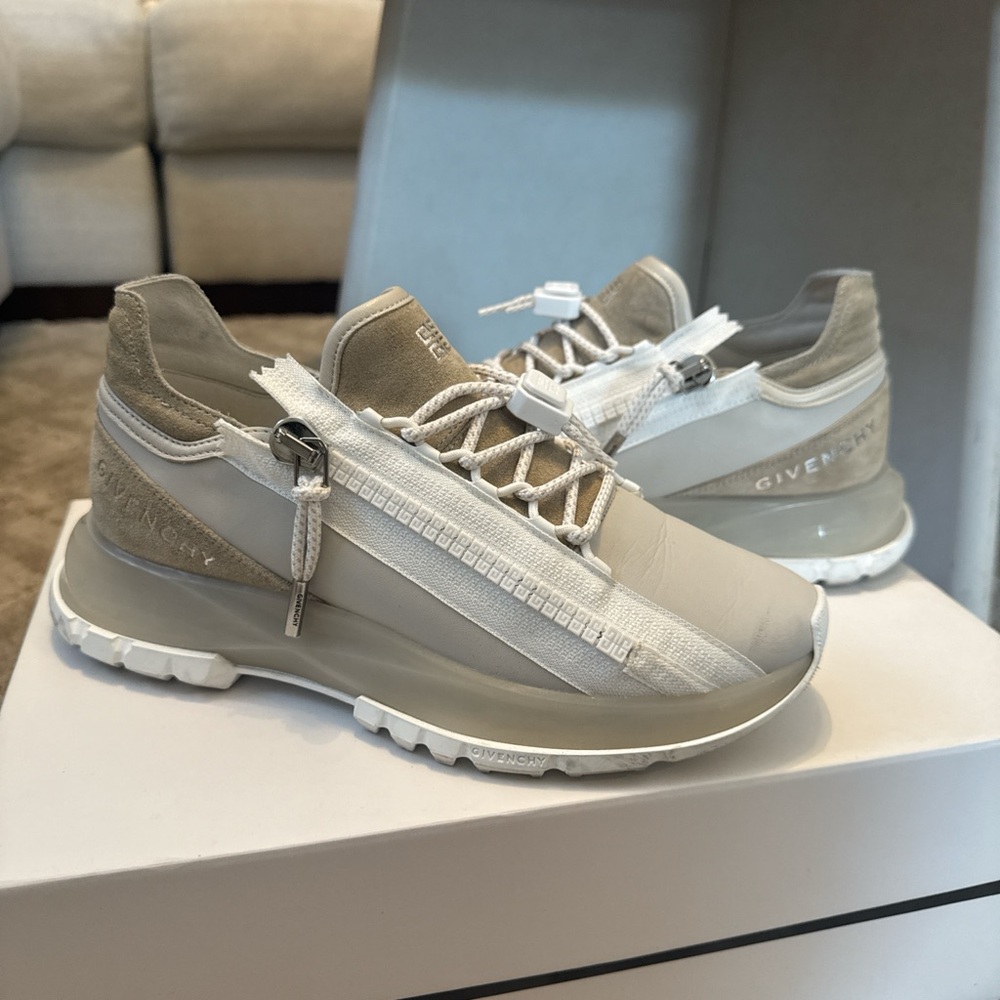 GIVENCHY SNEAKERS